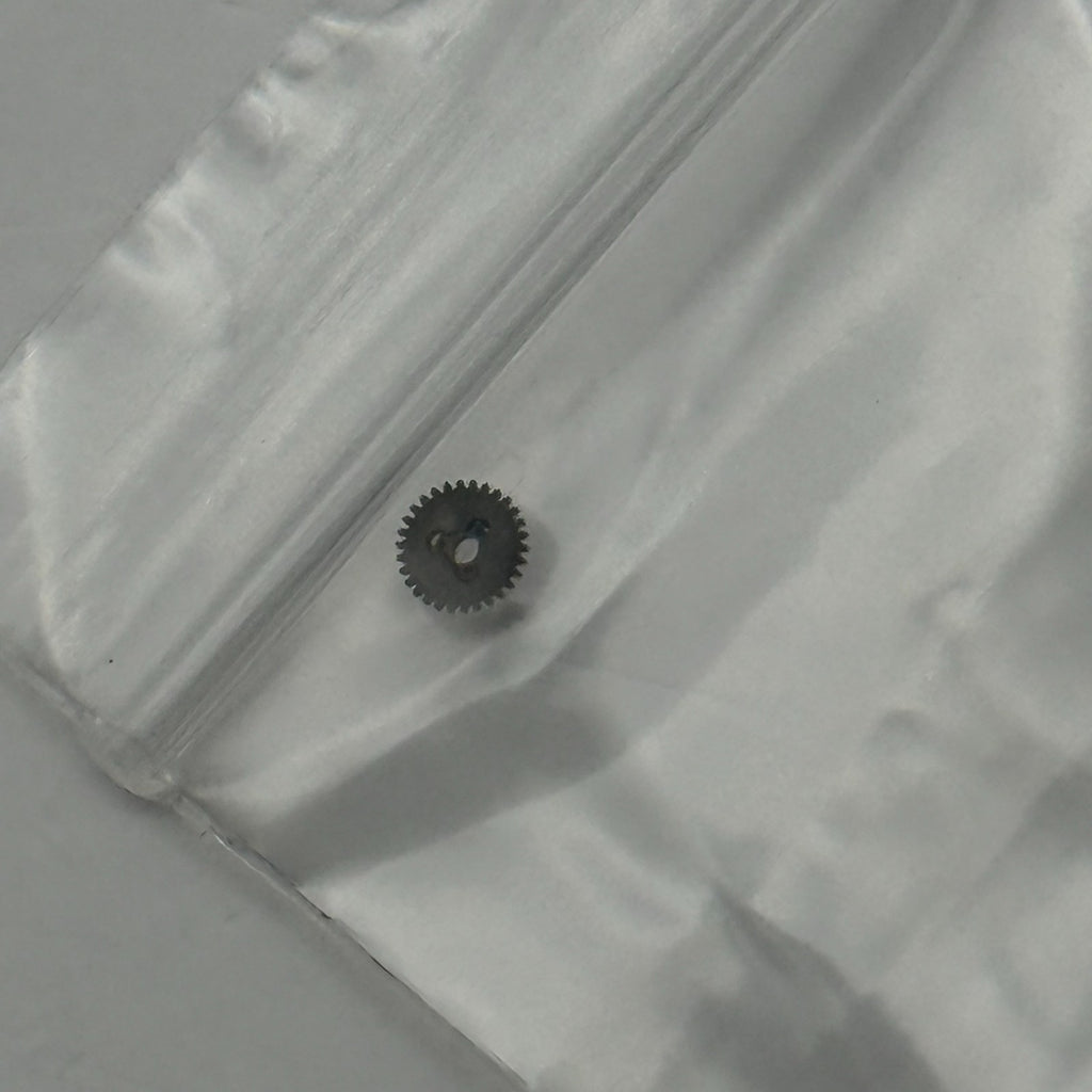 Miyota 2035 Watch Movement Quartz Japan Untested Parts Repair Spares 15.3mm