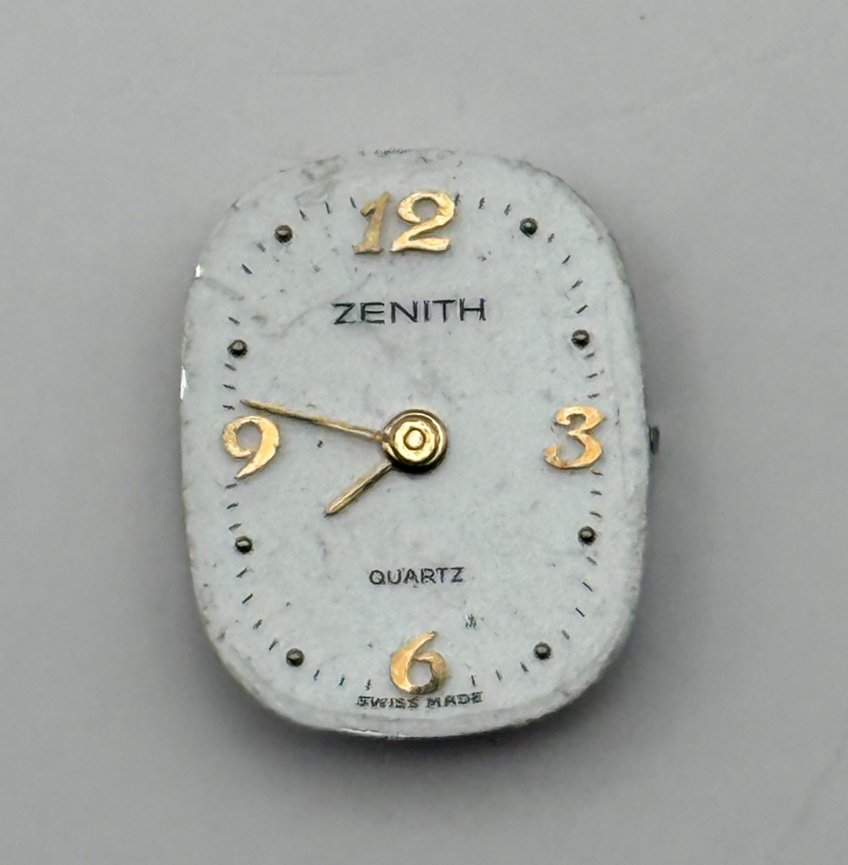 Zenith 05.4 Watch Movement Quartz UNTESTED 6 Jewels Swiss Parts Repair 12.8mm