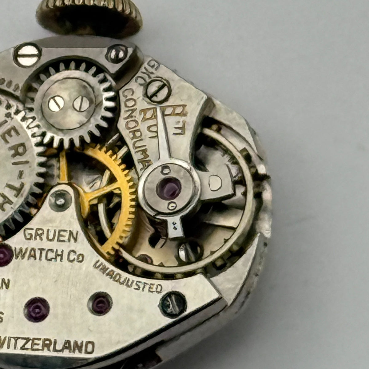 Gruen 211 Watch Movement Veri-Thin 15 Jewels Switzerland Manual Parts 15.3mm