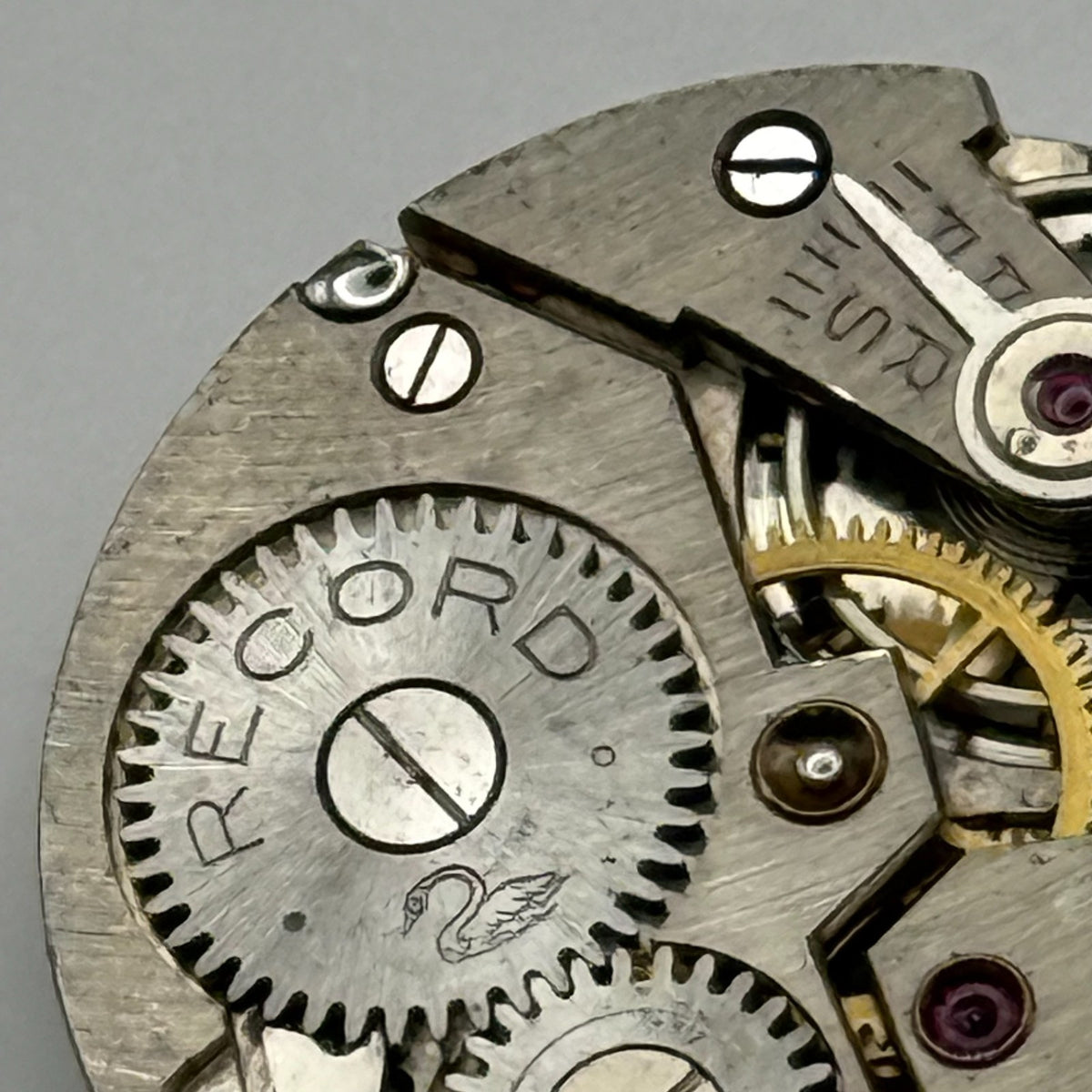 Record 160 Watch Movement - Sub Seconds 15 Jewels - For Parts / Repair - 21.9mm