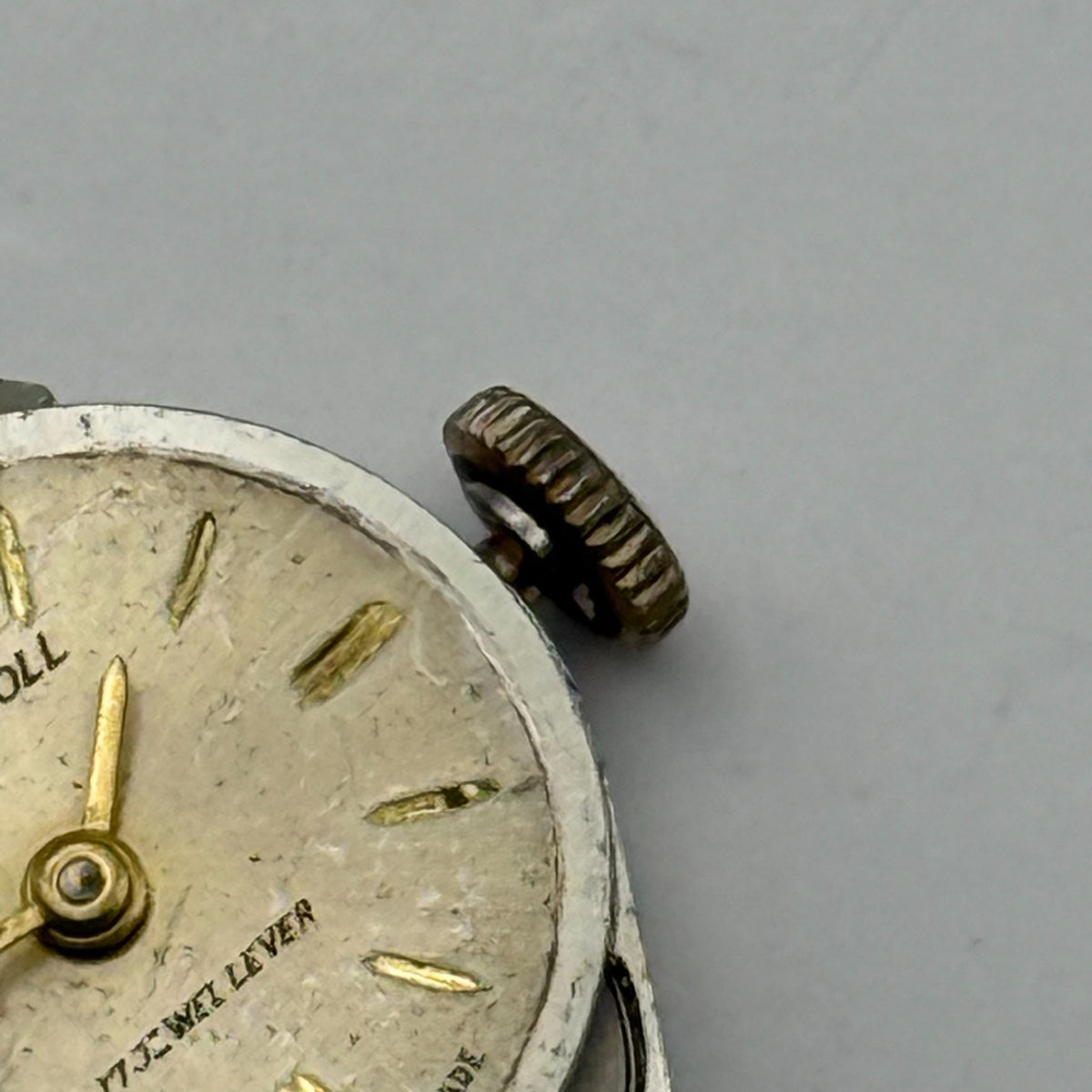 FHF ST 69-21 Watch Movement Ingersoll 17 Jewels Lever Manual Wind Parts 17.7mm