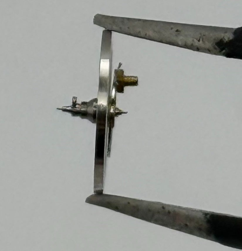 RL 9013 /1 Balance Wheel Complete And Spring 8¾’’’ 5400 Watch Movement Parts NOS