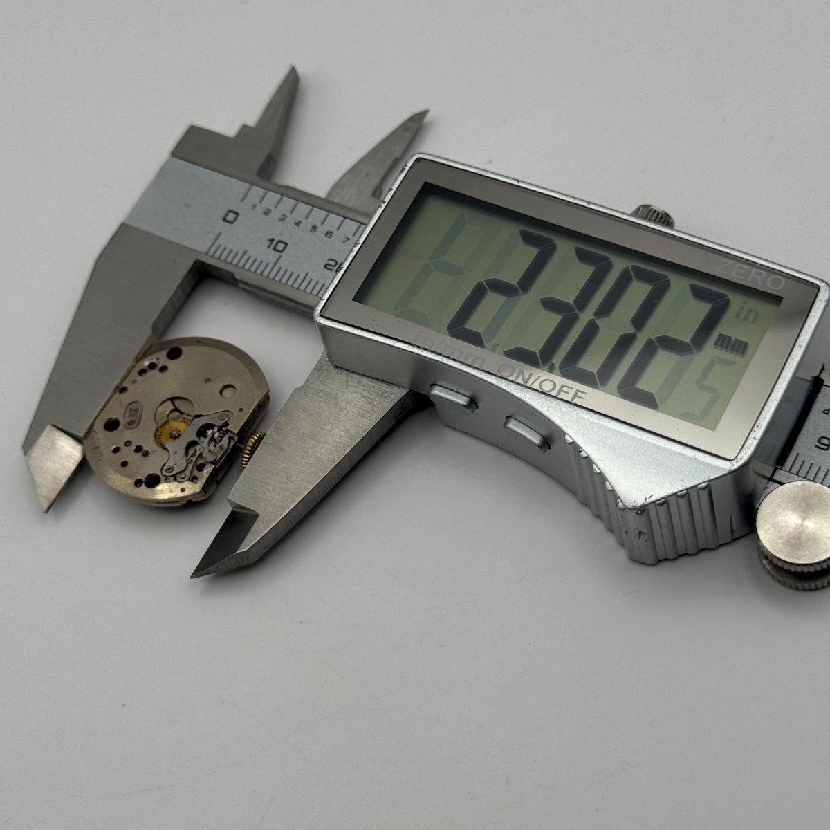 Rectangle Watch Movement - Unidentified - For Parts / Repair - 23mm