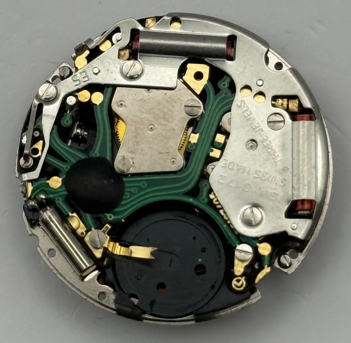 ISA 8172 Watch Movement Quartz Date 3 Jewels Swiss Vintage Parts Repair 26.1mm
