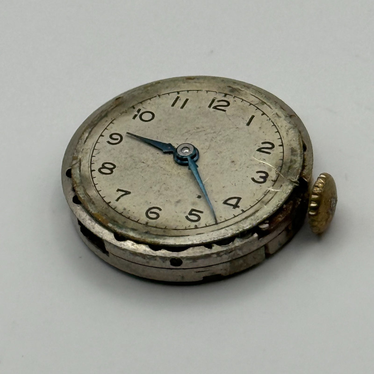 Record Pinnacle Cal 102 Watch Movement - 15 Jewels 19.7m - For Parts / Repair