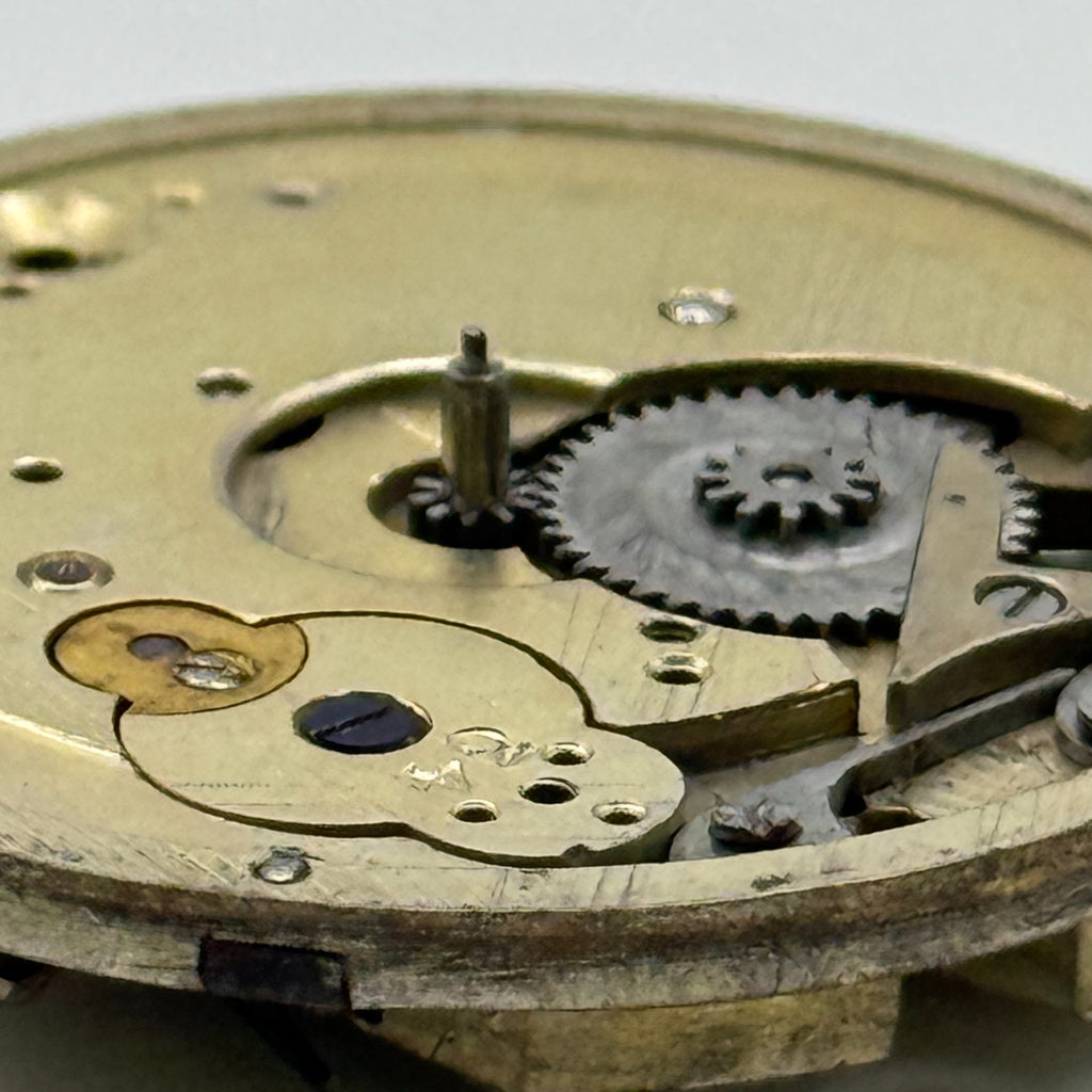 Cylinder Escapement Pocket Watch Movement - Unidentified - Parts / Repair 33.9mm