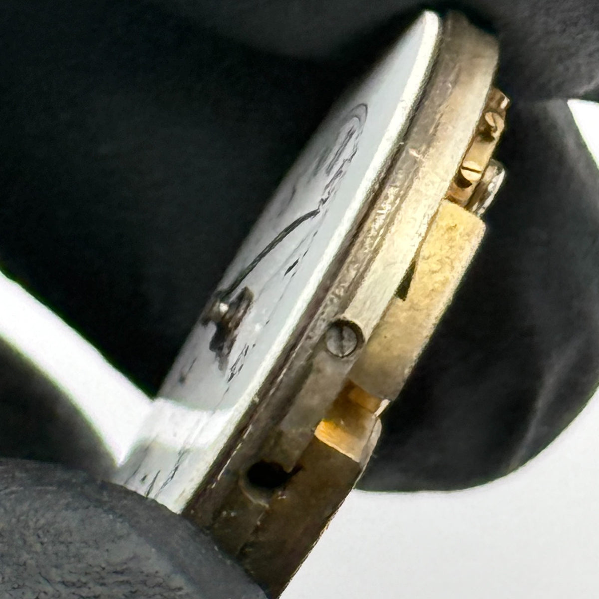 Longines 10.85N Watch Movement Red 12 B&Co 15 Jewels Manual Wind Parts 22.8mm