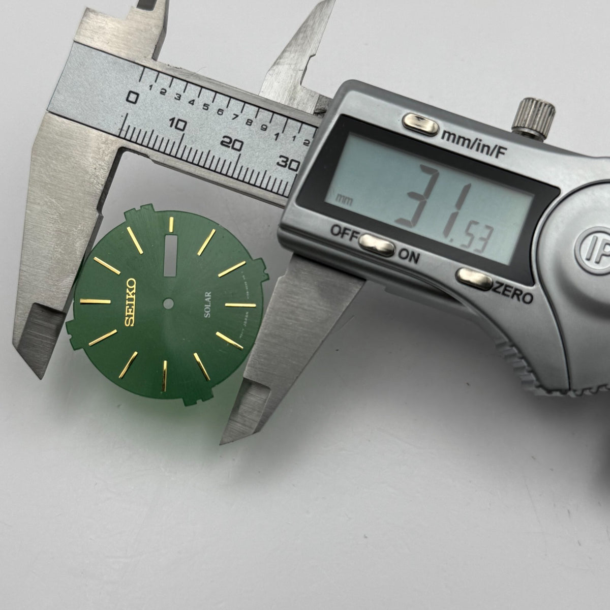 Seiko V158-0CX8 Watch Dial Solar Green Japan Vintage Spare Parts Repair 31.5mm