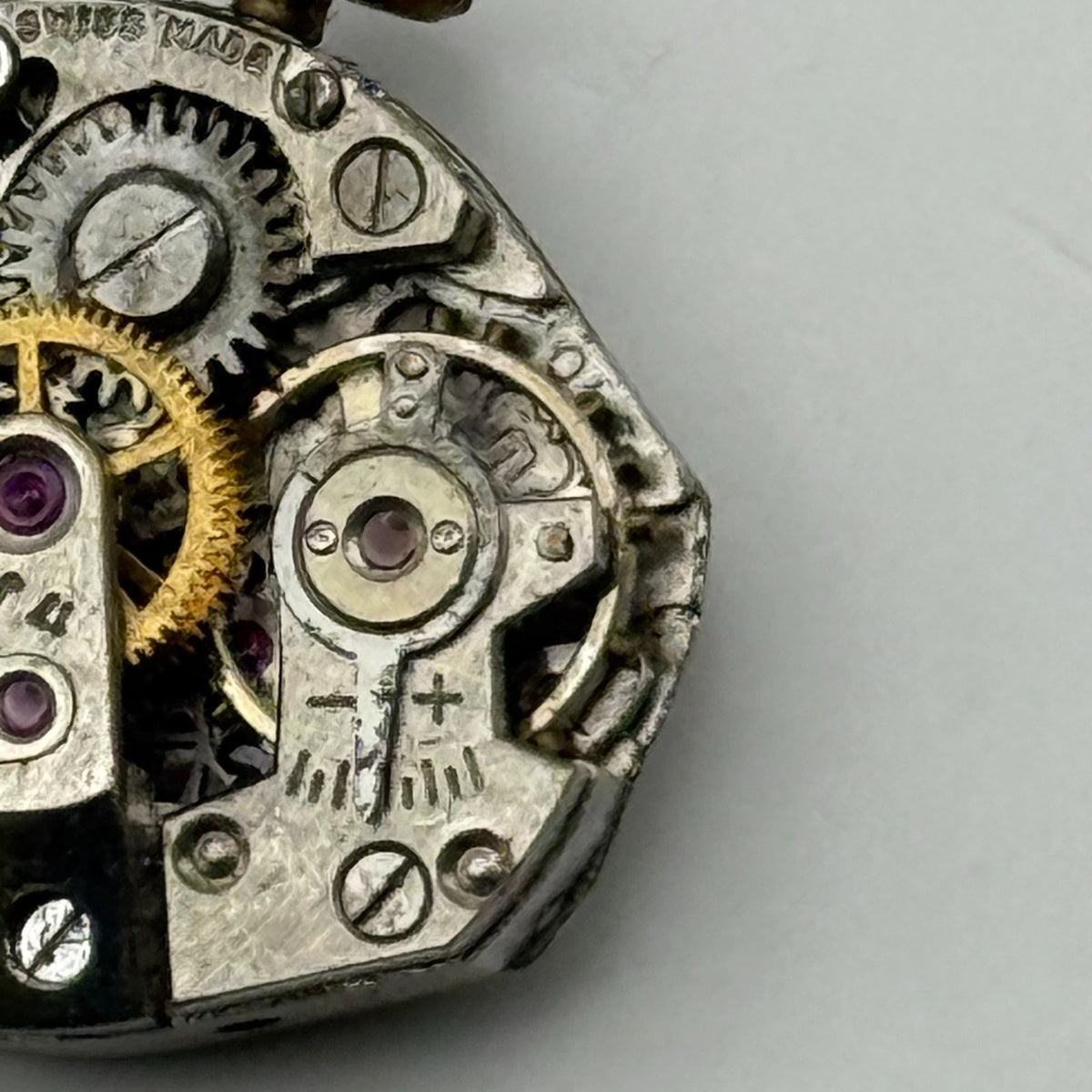 Unitas UT 540 Watch Movement Swiss Rotary 17 Jewels Parts Repair 15.2mm