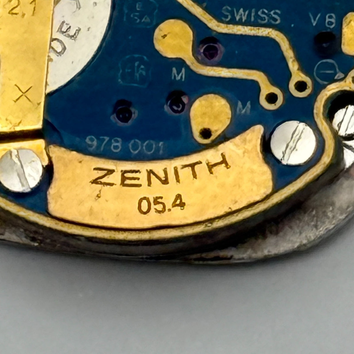 Zenith 05.4 Watch Movement Quartz UNTESTED 6 Jewels Swiss Parts Repair 12.8mm