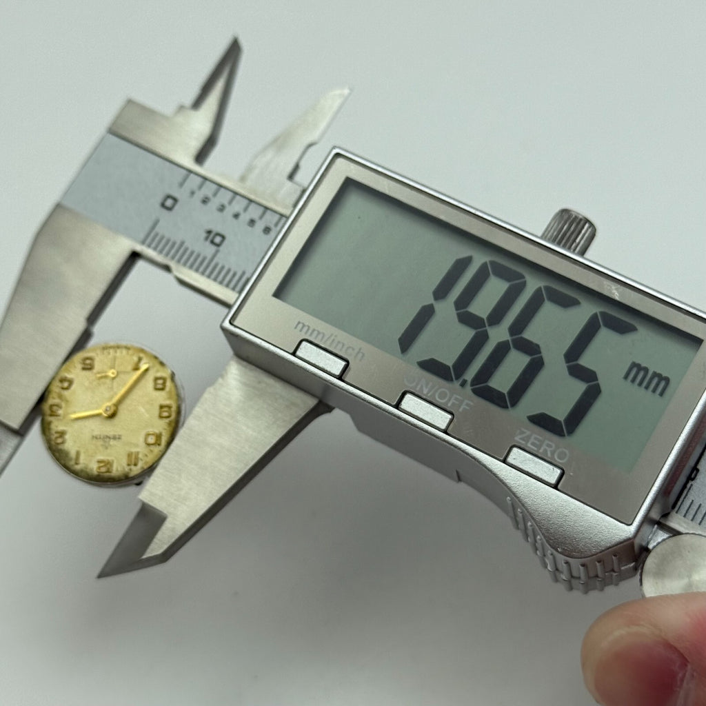 Zenith 88 Watch Movement - For Parts / Repair - 19.6mm
