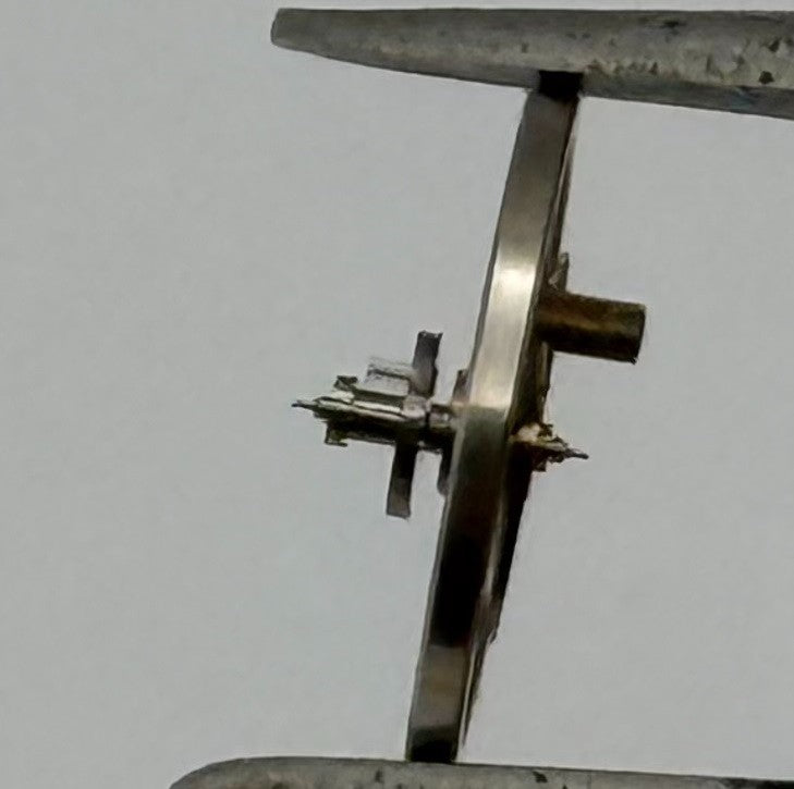 Oris 531 Balance Wheel Complete And Spring Renata 778 M Watch Movement Parts NOS