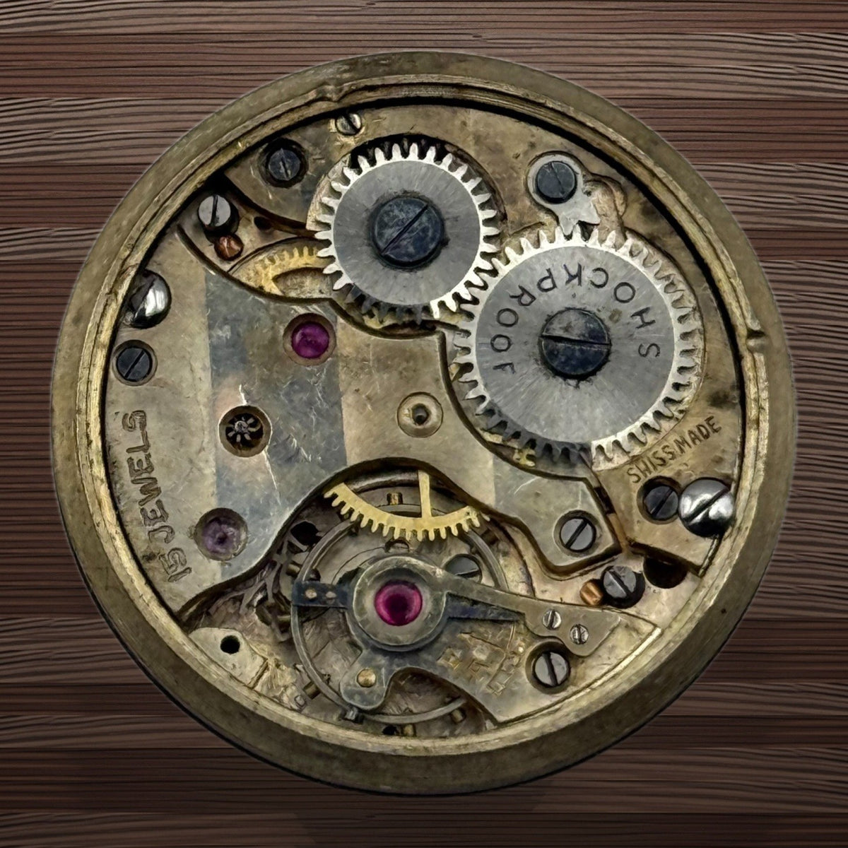 Unidentified Watch Movement - 15 Jewels Shockproof - For Parts / Repair - 26.9mm