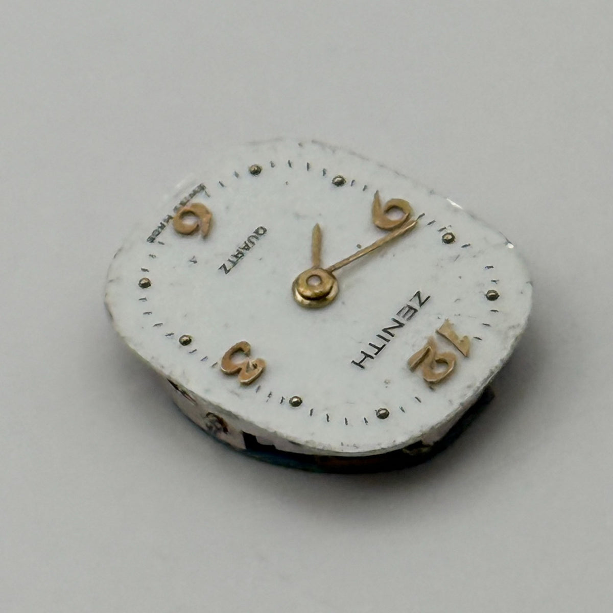 Zenith 05.4 Watch Movement Quartz UNTESTED 6 Jewels Swiss Parts Repair 12.8mm