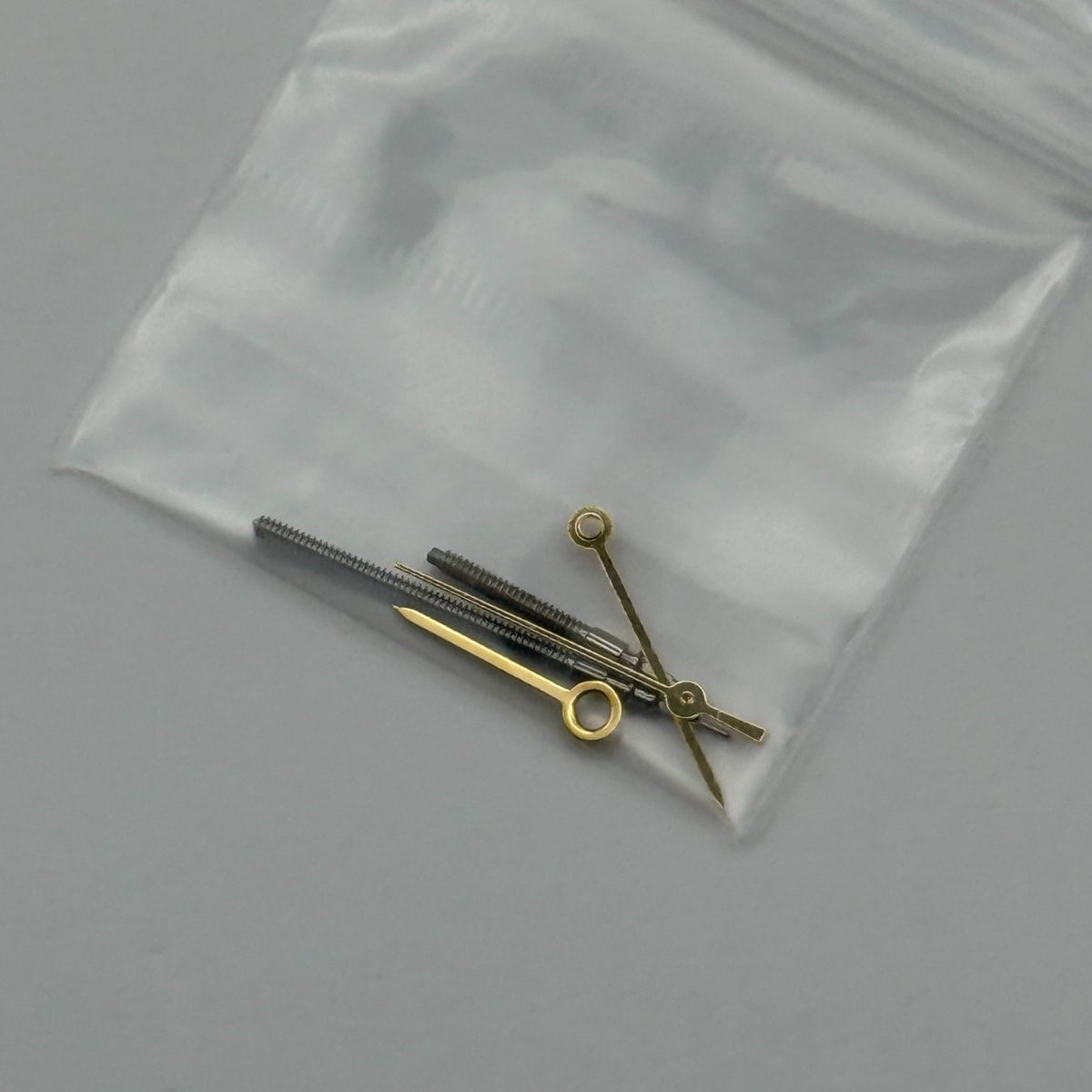 ETA 980.005 Watch Movement Running Quartz Swiss Parts Repair Spares 12.4mm