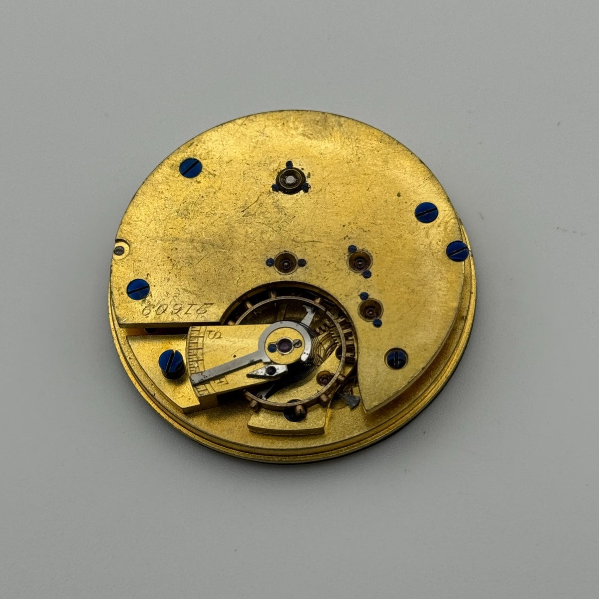 English Lever Pocket Watch Movement - Unidentified - Parts / Repair - 44.8mm