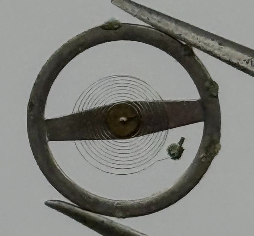 RL 1013 DOICT Balance Wheel Complete And Spring Watch Movement Parts NOS