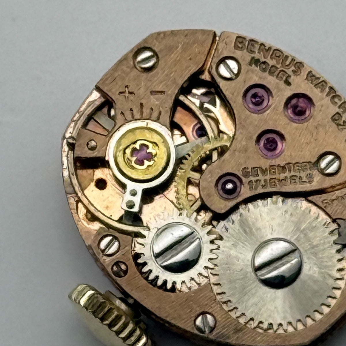 AS 1491 Watch Movement Running A. Schild Benrus DZ 2F 17 Jewels Swiss Parts 13mm