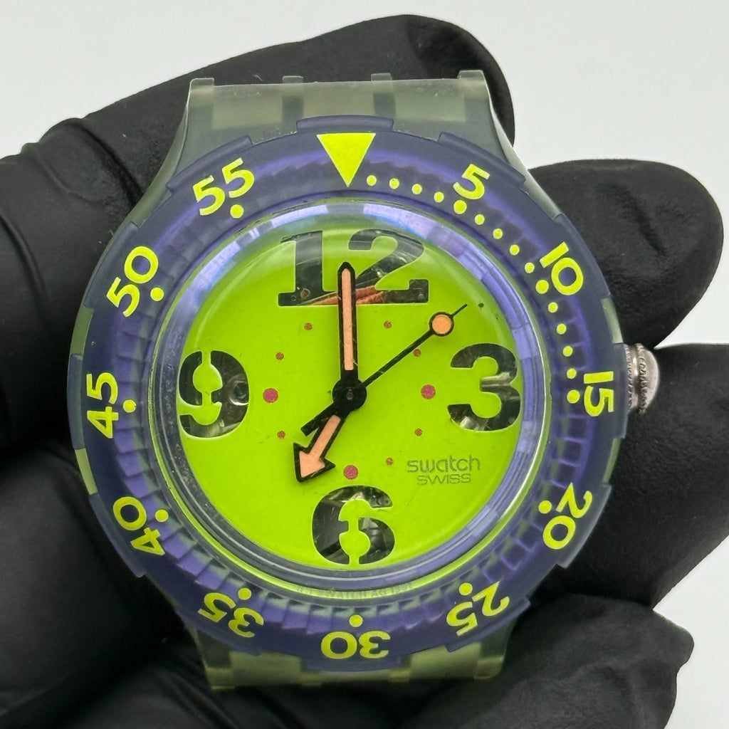 Vintage Swatch Scuba 200 Watch SDN103 Spray Up 1992 ETA Quartz Swiss 40mm Parts 