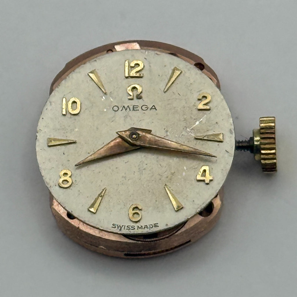 Omega 244 Watch Movement - Ladies 17 Jewels - For Parts / Repair - 17.9mm