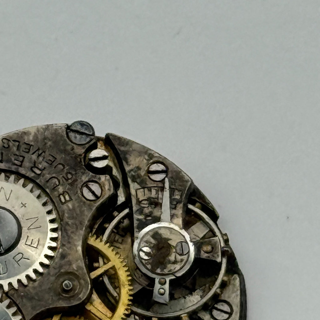 Buren 8 3/4 15 Jewels Watch Movement - For Parts / Repair - 19.7mm