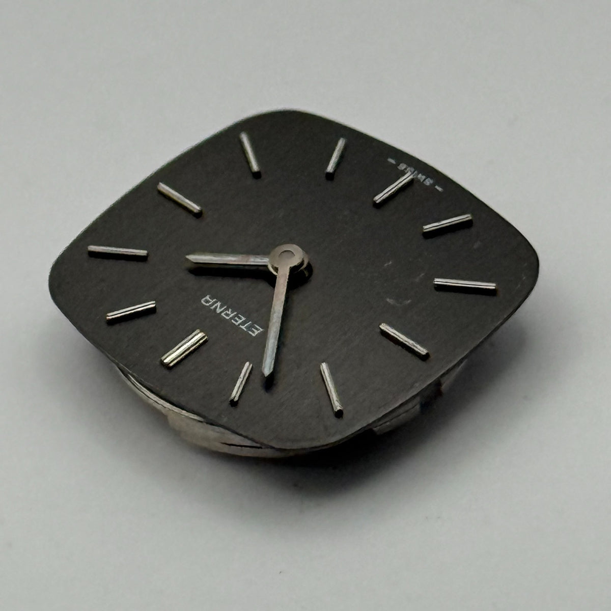 Eterna 12660 B Watch Movement - Ladies - For Parts / Repair - 17.4mm