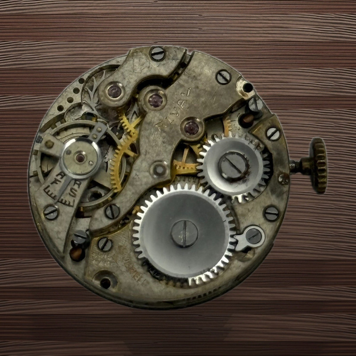 Rival 15 Watch Movement - Jewels - For Parts / Repair - 23.7mm