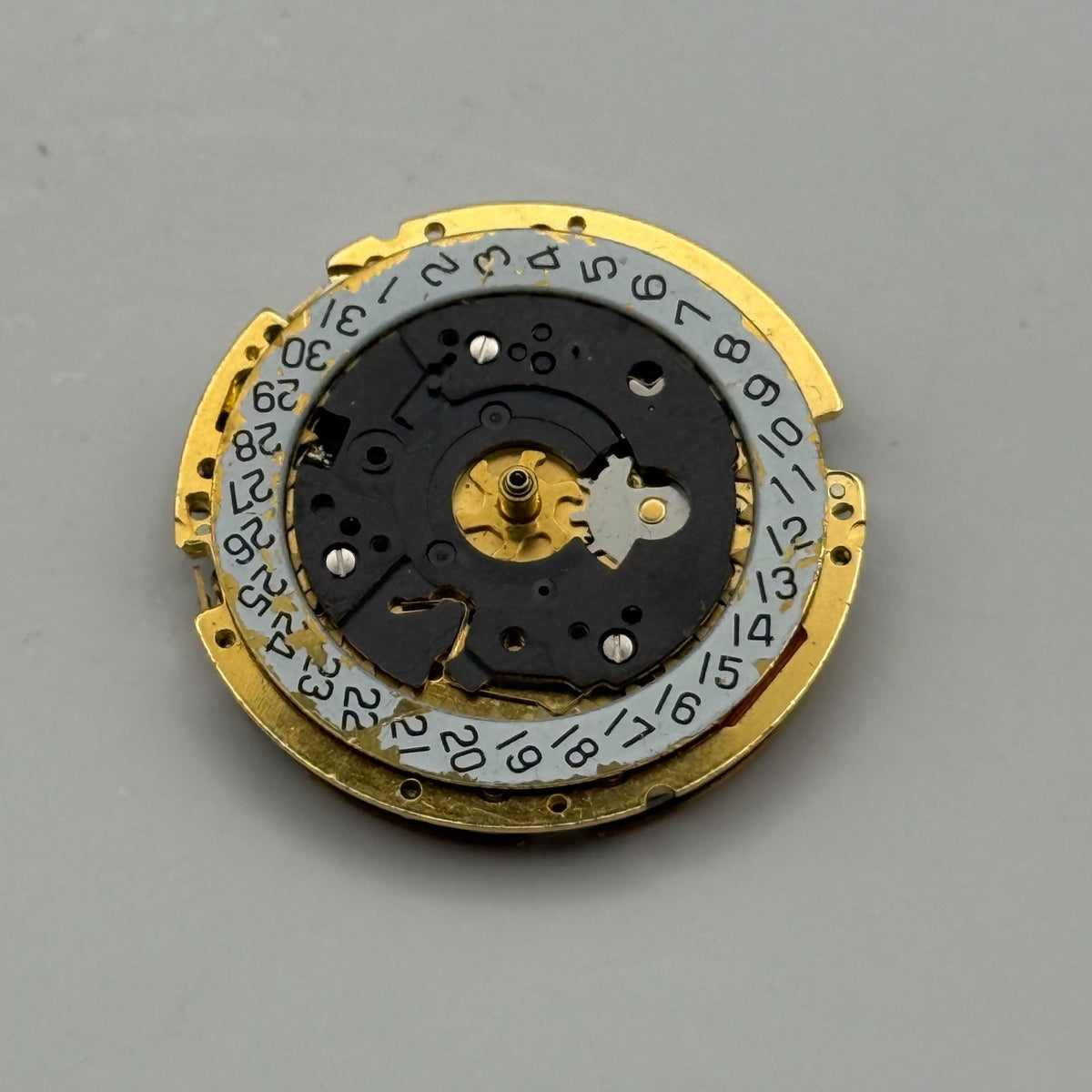 ISA 8172 Watch Movement - Quartz Date 3 Jewels - For Parts / Repair - 26.1mm