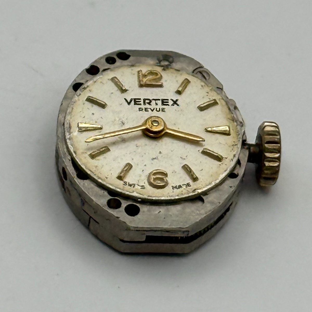 Vertex Revue 205 Watch Movement - Ladies 15 Jewels 15.4m - For Parts / Repair