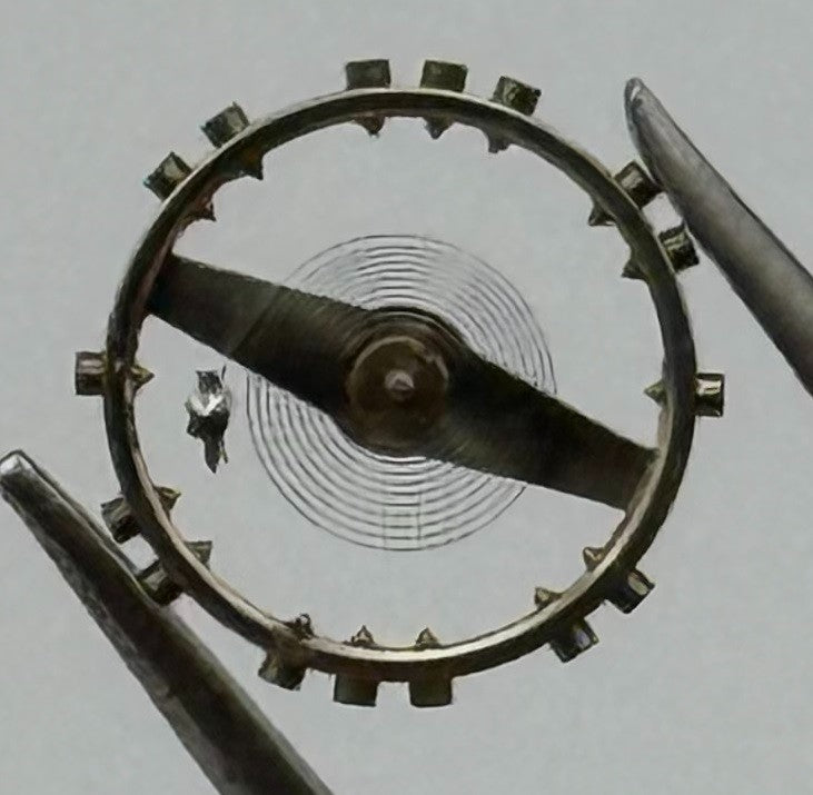 AV 39 391 Balance Wheel Complete And Spring 721 N 7¾''' Watch Movement Parts NOS
