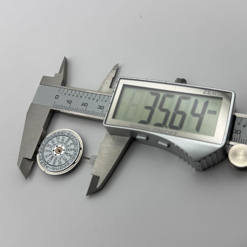 ETA 955.121 Watch Movement - Tissot 3233 Quartz Day Date For Spare Parts 26.2mm