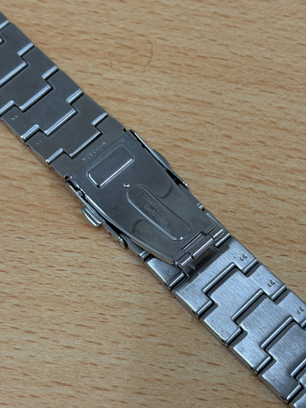Seiko M0EV.D.W Bracelet - 424 - 20mm Ends - Stainless Steel