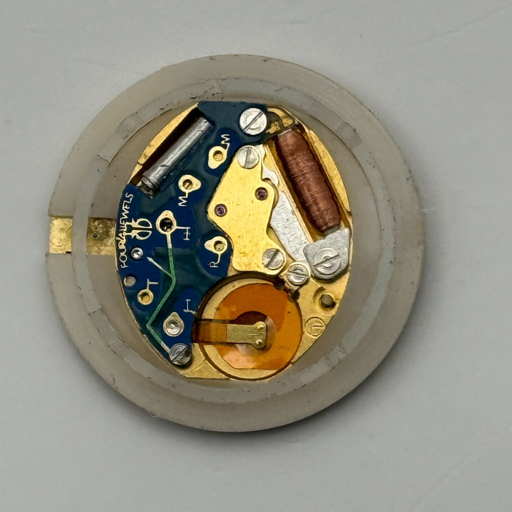 Unidentified Watch Movement Quartz Titan 4 Jewels Untested Parts Repair 13.5mm