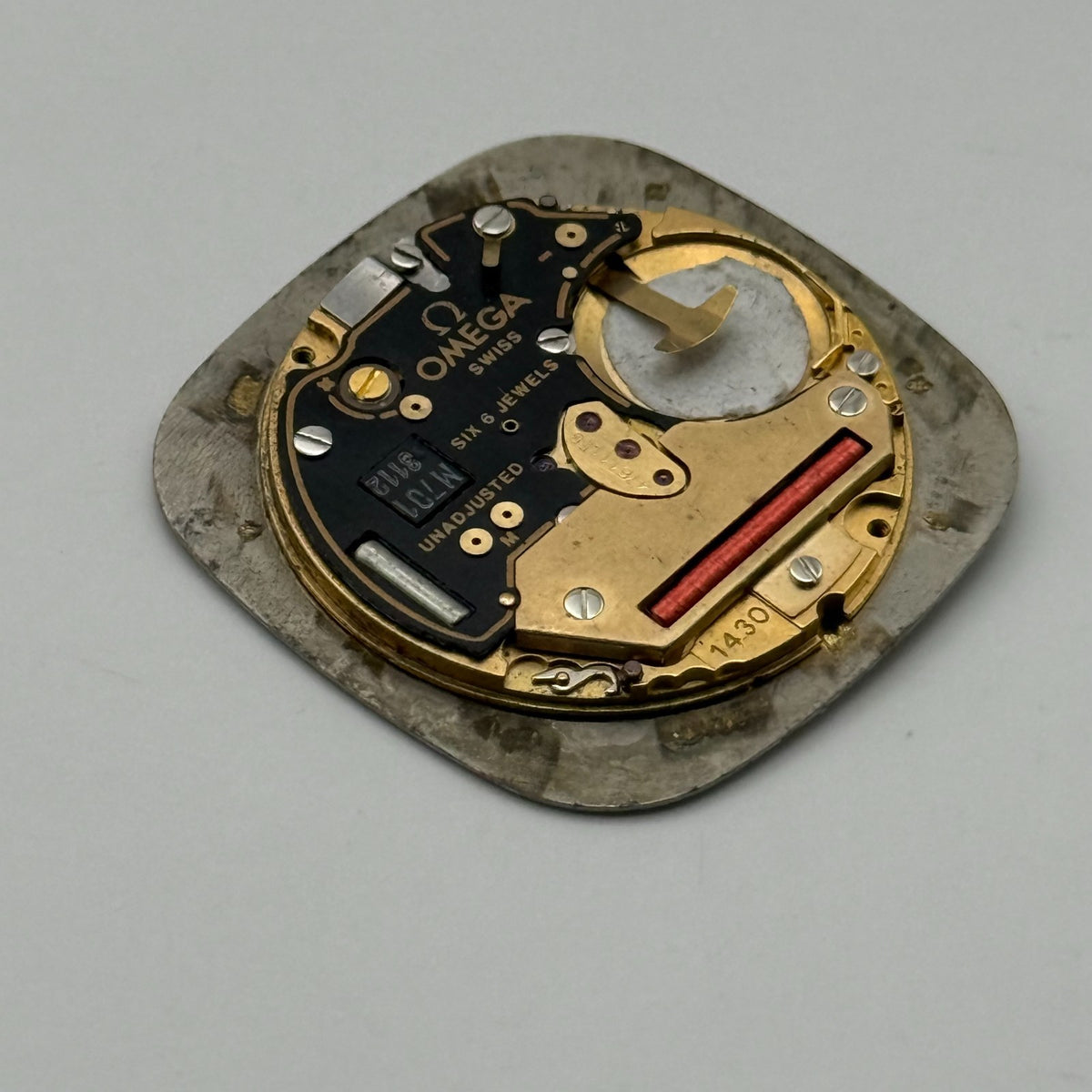 Omega 1430 Watch Movement And Dial UNTESTED Quartz Seamaster Swiss Parts 23.6mm