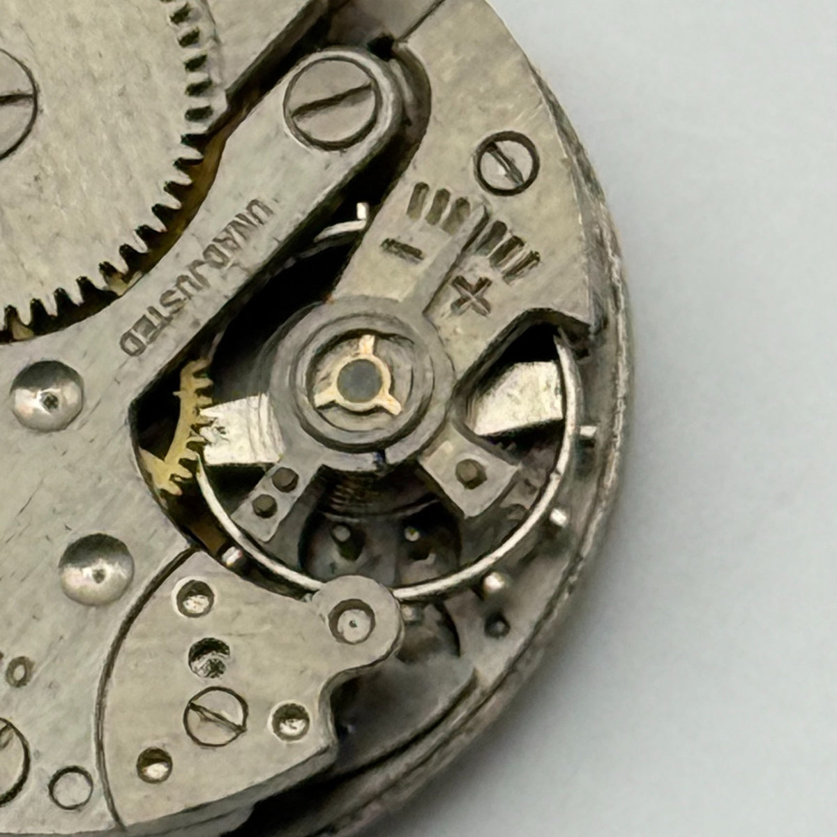 EB Bettlach 1431N Watch Movement Davar 1 Jewel Swiss Rare Parts Repair 19.7mm