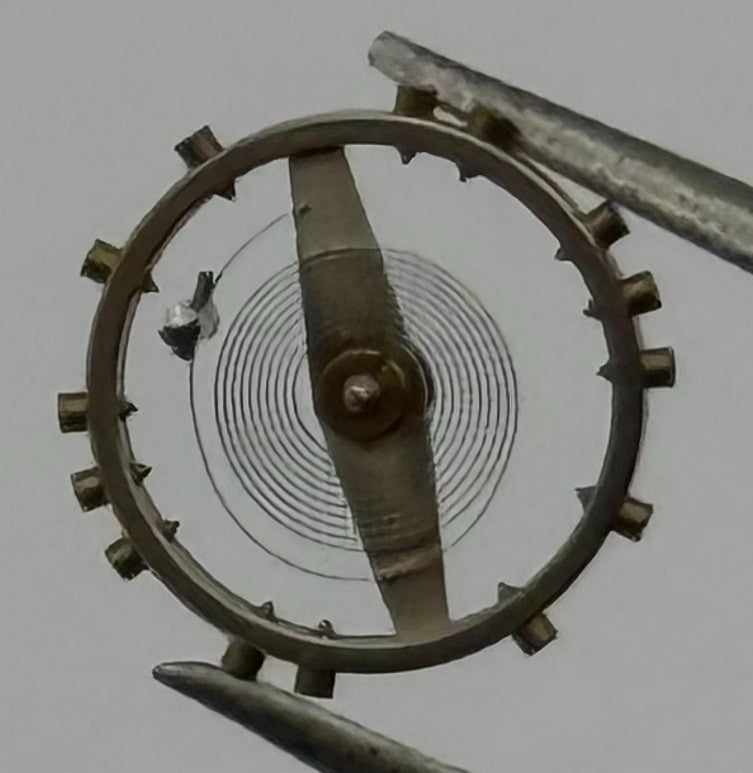 AV 10 Balance Wheel Complete And Spring Pour Watch Movement Parts Vintage NOS