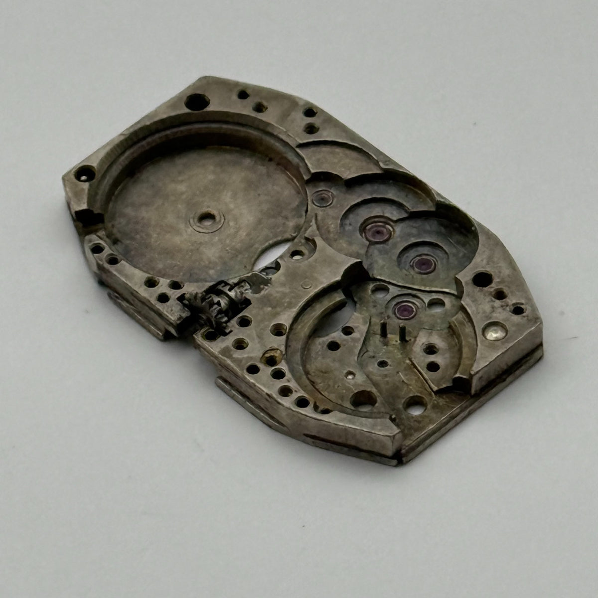 EB Watch Movement Swiss Incomplete Patent 97101 Vintage Parts Repair 15.4mm