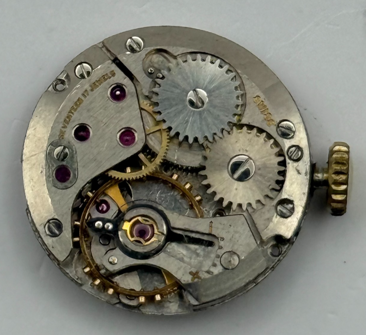 ETA 2510 Watch Movement - Garrard 17 Jewels Ladies 17.5m - For Parts / Repair