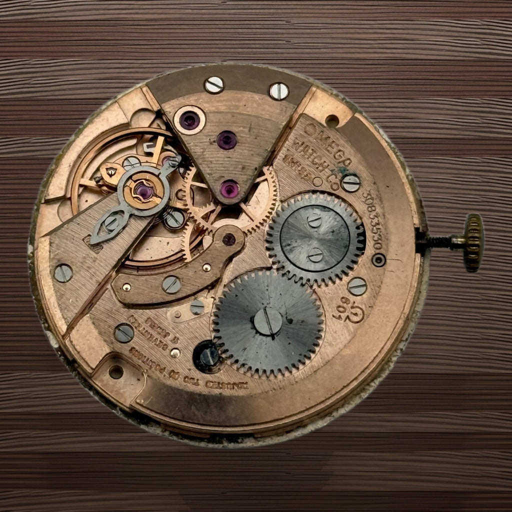 Omega 601 Watch Movement - To Restore Or - Running - For Parts / Repair - 28.3mm