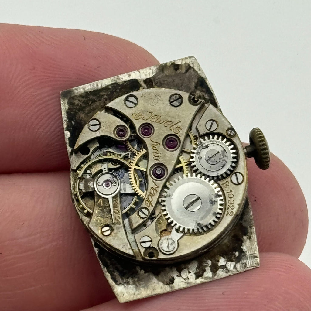 Dreadnought B.10022 Watch Movement Manual Wind 16 Jewels Swiss Made Parts 19.7mm