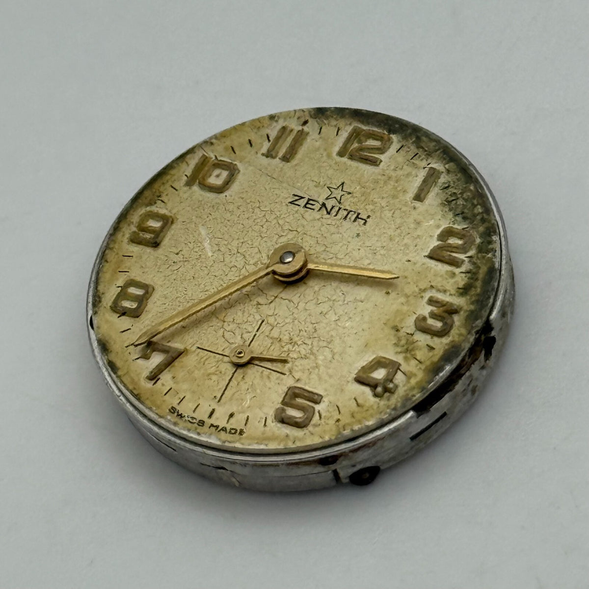 Zenith 88 Watch Movement - For Parts / Repair - 19.6mm