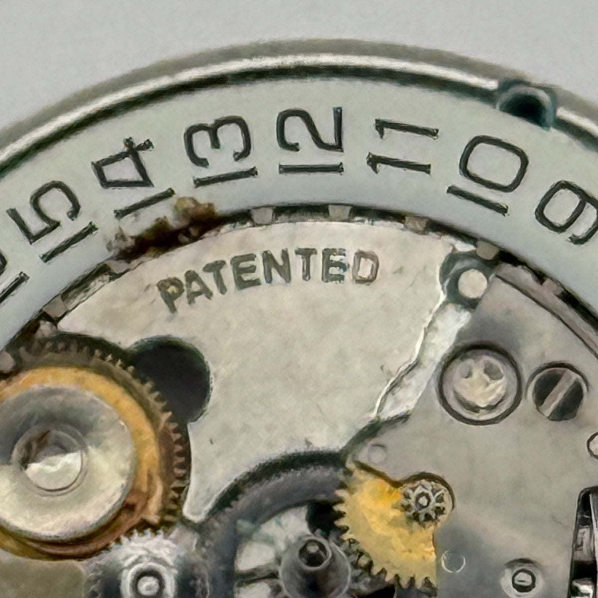 ETA 954.111 Watch Movement Quartz Swiss Date 7 Jewels Parts Repair Untested 26mm