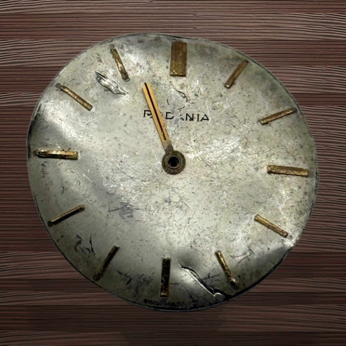 Felsa 4010N Watch Movement - Rodania 17 Jewels - For Parts / Repair - 28.6mm