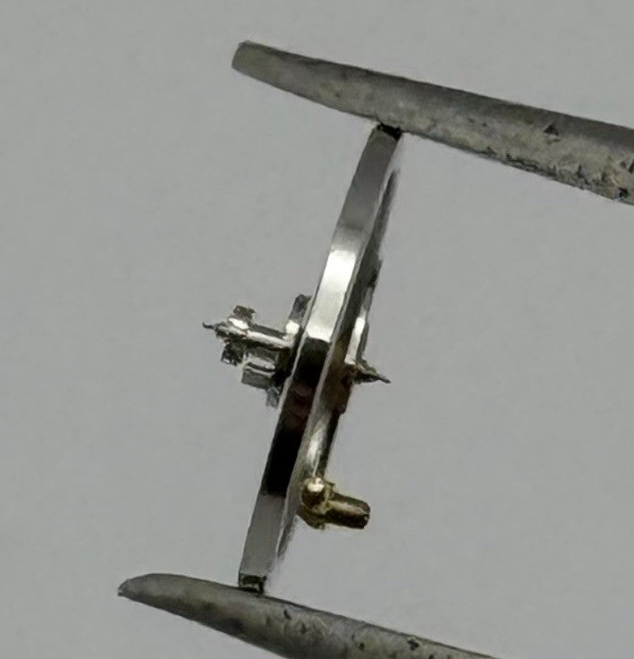 RL 8013 /2 Balance Wheel Complete And Spring 8¾’’’ 5000 Watch Movement Parts NOS