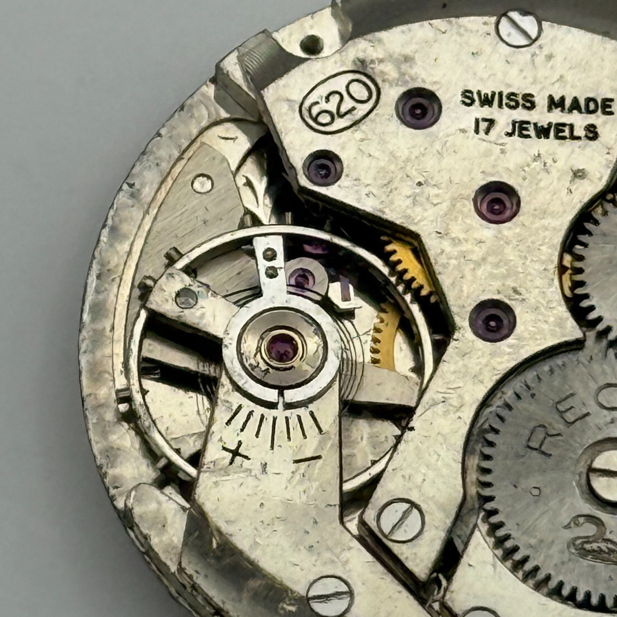 Record 620 Watch Movement - Running - For Parts / Repair - 26.5mm