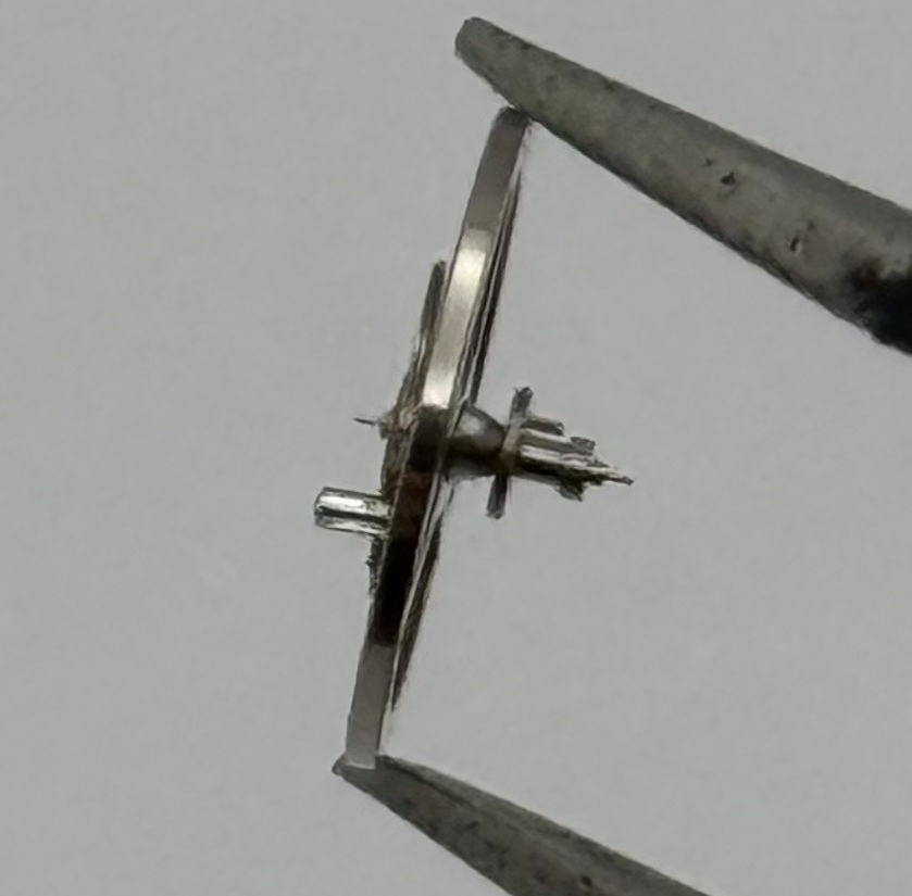 EB 1297 Balance Wheel Complete And Spring 5¼’’’ 201 Watch Movement Parts NOS