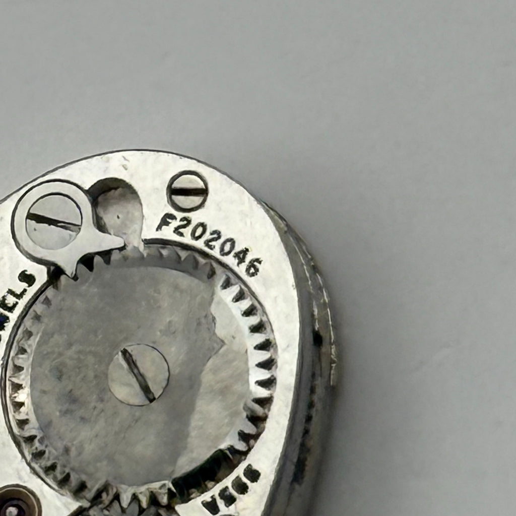 Hamilton 995A Watch Movement 17 Jewels USA Manual Wind Parts Repair 12.6mm