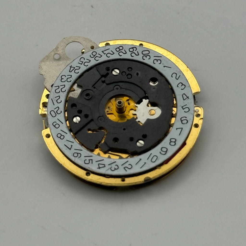 ISA 8172 Watch Movement Quartz Swiss Date 3 Jewels Vintage Parts Repair 26.1mm