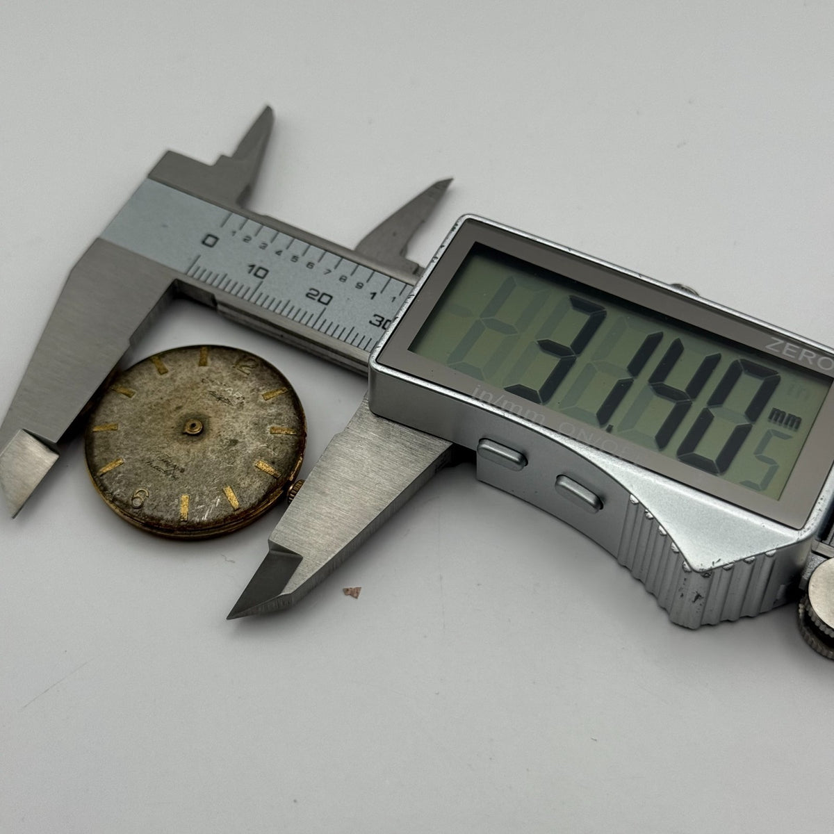 AS 1702/03 Watch Movement A. Schild 1702/03 Rotary 17 Jewels Parts 28.9mm