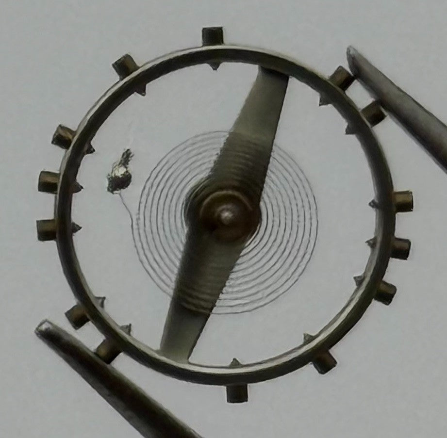 Cupillard 256 Balance Wheel Complete And Spring Pour Watch Movement Parts NOS